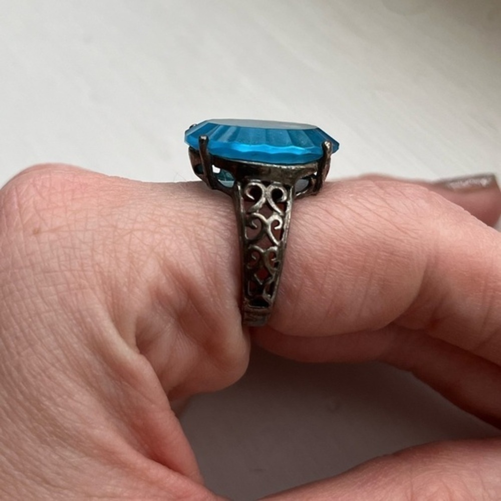 Vintage HUGE Blue Topaz and 925 Sterling Silver Ring, Boho Chunky Cocktail - Picture 7 of 12